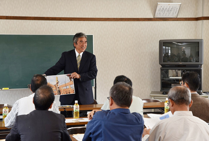 県主催研修会の講師